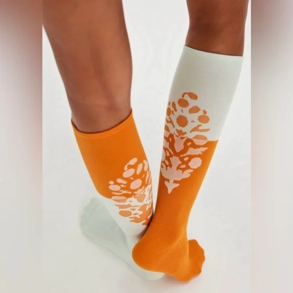 Free People Movement Colorblock Buti Tall Socks OS - Picture 2 of 7